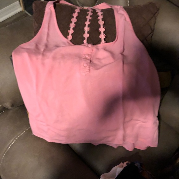 Pink top - Picture 3 of 3